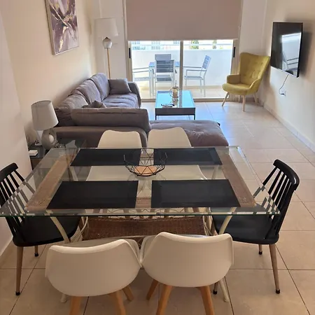 Aristo Universe Iii - Luxury 2-bedroom With Pool