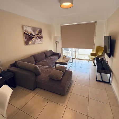 Universe Iii - Modern 2 Bedroom With Pool Near The Harbor